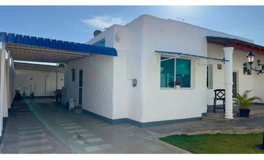AMPLIA CASA EN LA VA MANTA - JARAMIJO, URB HORIZONTE AZUL