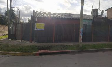 Vendo terreno con amplia casa en Libertad, Merlo, total: U$S 35.000