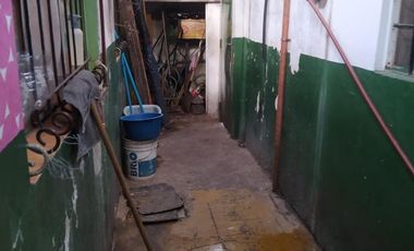Vendo terreno con amplia casa en Libertad, Merlo, total: U$S 35.000