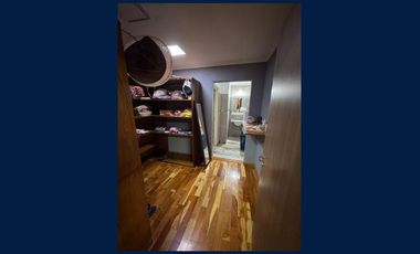 Casa en 2 Plantas y Local Comercial