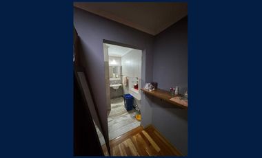 Casa en 2 Plantas y Local Comercial