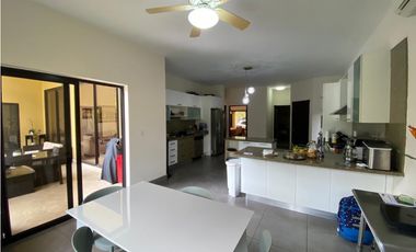 Venta de casa en Costa del Este, Residencias Antigua