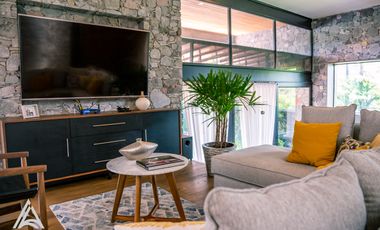 SE VENDE CASA EN CONDOMINIO EN Calle Paseo de los Tabachines 39-49, Fraccionamiento Los Tabachines, Cuernavaca, Morelos, 62498, MEX