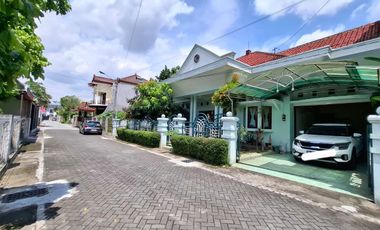 Rumah Tinggal Semi Furnish Lokasi Premium Siap Huni di Semaki, Umbulharjo