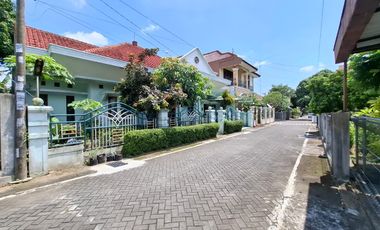 Rumah Tinggal Semi Furnish Lokasi Premium Siap Huni di Semaki, Umbulharjo