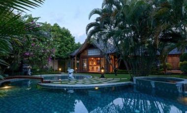 Freehold Paradise 5 bedroom and furnished in Seminyak