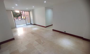 apartamento en arriendo en laureles. Cod A215639