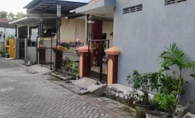 Di jual rumah di Jl Manggis Wage Taman Sidoarjo