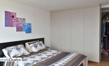 Cerca del Hospital del IESS, Venta de Hermosa Casa con Vista a la Ciudad
