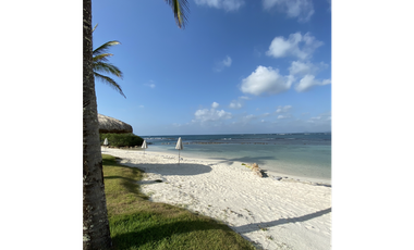 PLAYA ESCONDIDA SE VENDE APARTAMENTO