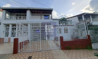 COD. 3347 - SE ARRIENDA CASA - BARRIO: FONTANA