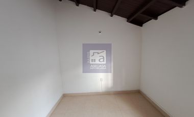 COD. 3347 - SE ARRIENDA CASA - BARRIO: FONTANA