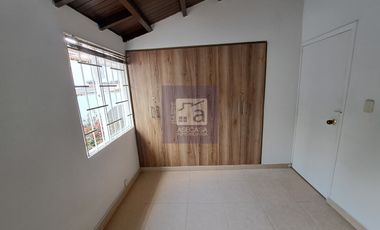 COD. 3347 - SE ARRIENDA CASA - BARRIO: FONTANA