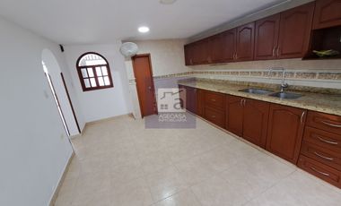 COD. 3347 - SE ARRIENDA CASA - BARRIO: FONTANA