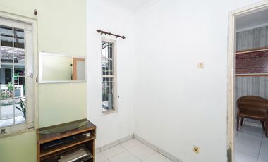 Rumah Terawat 15 Menit ke Mall Ciputra Cibubur SHM Dibantu KPR J-35412