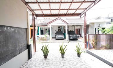 Rumah Terawat 15 Menit ke Mall Ciputra Cibubur SHM Dibantu KPR J-35412