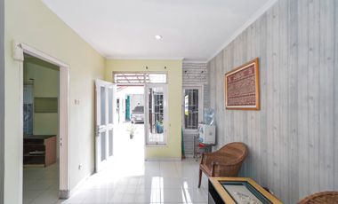 Rumah Terawat 15 Menit ke Mall Ciputra Cibubur SHM Dibantu KPR J-35412