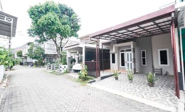 Rumah Terawat 15 Menit ke Mall Ciputra Cibubur SHM Dibantu KPR J-35412