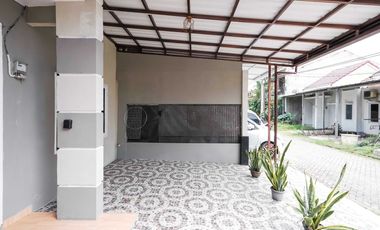 Rumah Terawat 15 Menit ke Mall Ciputra Cibubur SHM Dibantu KPR J-35412