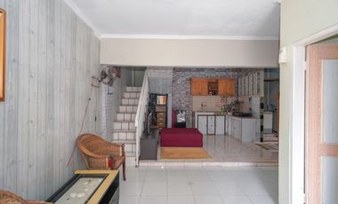 Rumah Terawat 15 Menit ke Mall Ciputra Cibubur SHM Dibantu KPR J-35412