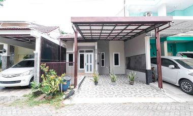 Rumah Terawat 15 Menit ke Mall Ciputra Cibubur SHM Dibantu KPR J-35412