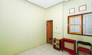 Rumah Terawat 15 Menit ke Mall Ciputra Cibubur SHM Dibantu KPR J-35412