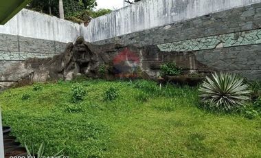 Rumah besar lokasi terbaik dan strategis di Surya Setra
