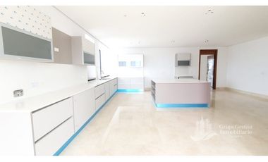 VENDO ESPECTACULAR PENTHOUSE EN COSTA DEL ESTE 677M2