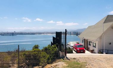 Excelente Terreno urbano con inmejorable vista en la Bahía de La Herradura