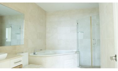 SEA CONFIABLE VENDE PH EN PLAYA BONITA RESIDENCE VISTA AL MAR