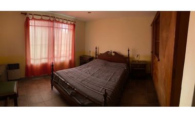 Chalet 4  y 2 ambientes en Venta