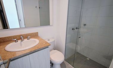 apartamento en arriendo en altos de los rosales. Cod A107592