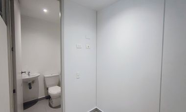 apartamento en arriendo en altos de los rosales. Cod A107592