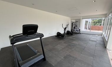 apartamento en arriendo en altos de los rosales. Cod A107592