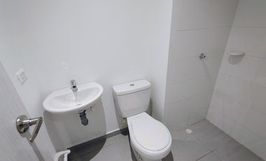 apartamento en arriendo en altos de los rosales. Cod A107592