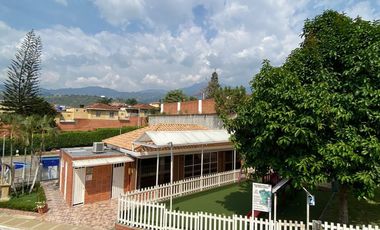 casa en arriendo en versalles. Cod A115553