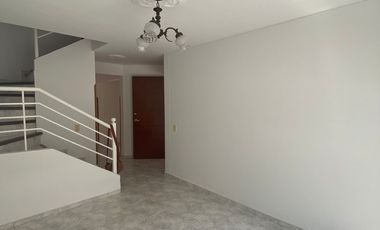 casa en arriendo en versalles. Cod A115553