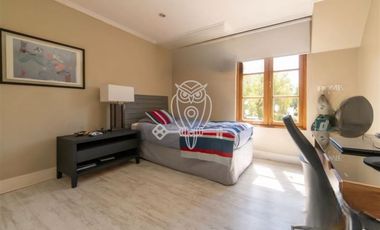 Casa estilo ingles en venta de 7 dorm. las brisas en Colina
