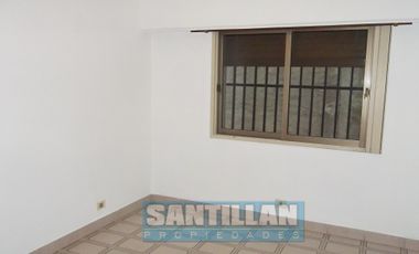 Casa en venta en San Justo, La Matanza, Buenos Aires. APTO CREDITO BANCARIO