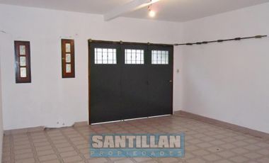 Casa en venta en San Justo, La Matanza, Buenos Aires. APTO CREDITO BANCARIO