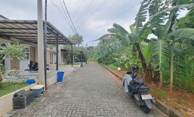 Rumah Strategis 10 Menit ke Summarecon Mall Bekasi Dibantu KPR J-38536