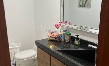 apartamento en venta en cristales. Cod V4071