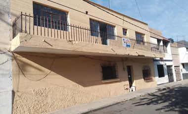Casa en Venta en  El Retiro - Jose Palomar 186 Z