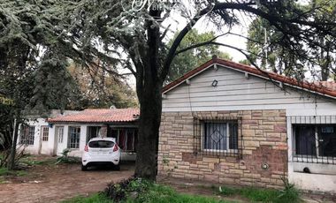 QUINTA EN VENTA a refaccionar- 2500 M2- LA REJA