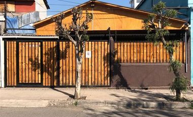 Casa en Venta en Calle Corta 829