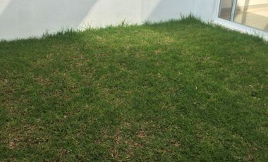 EN VENTA CASA EN BOSQUE SERENO RESERVA COUVET (NUEVA)  AL SUR PONIENTE