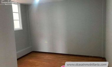 Casa de Venta Rentera – Las Pencas 3 Departamentos. Produce $ 1200 mensual.
