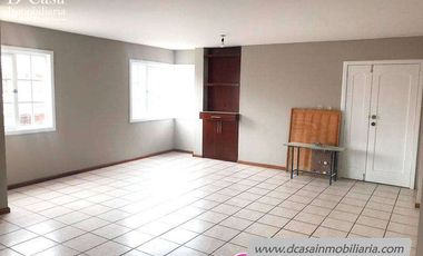 Casa de Venta Rentera – Las Pencas 3 Departamentos. Produce $ 1200 mensual.