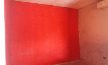 VIVIENDA MULTIFAMILIAR EN LOSA, DE 8 X 13 EN DOS PLANTAS,  4 DEPARTAMENTOS, 180 M2 CUBIERTOS, ESTADO GENERAL BUENO, OPORTUNIDAD