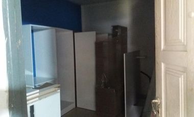 VIVIENDA MULTIFAMILIAR EN LOSA, DE 8 X 13 EN DOS PLANTAS,  4 DEPARTAMENTOS, 180 M2 CUBIERTOS, ESTADO GENERAL BUENO, OPORTUNIDAD